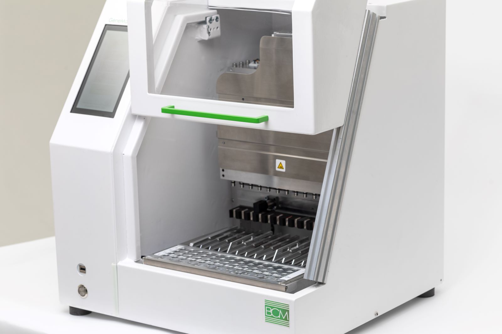 Автоматическая станция GeneMack Strela (не для использования в медицинских целях)